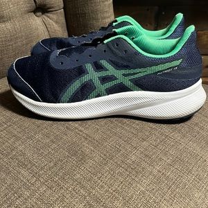 ASICS Patriot 13 women's size 5